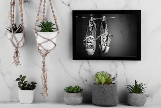 “Worn Stories – Old Hanging Sneaker Art Frame” 🖤👟📸