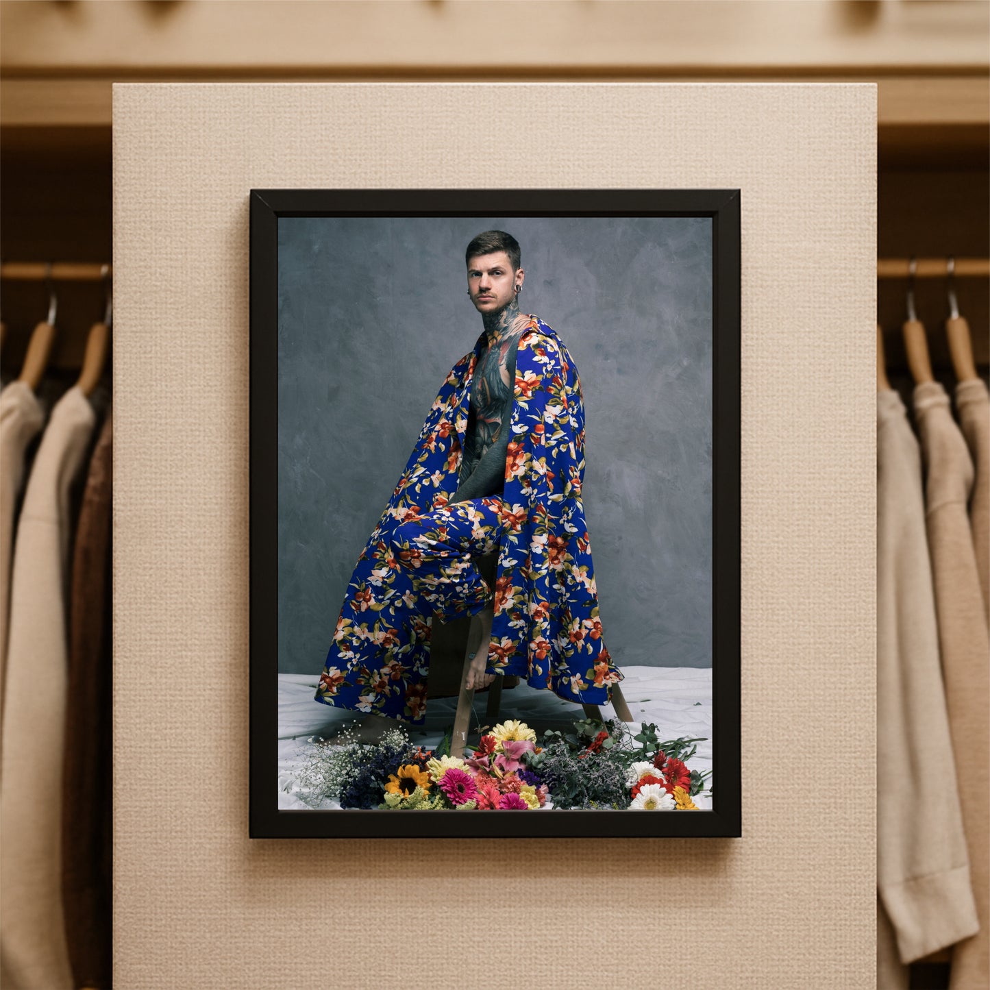 “Floral Throne – Modern Botanical Portrait Art Frame” 🌸🪷✨