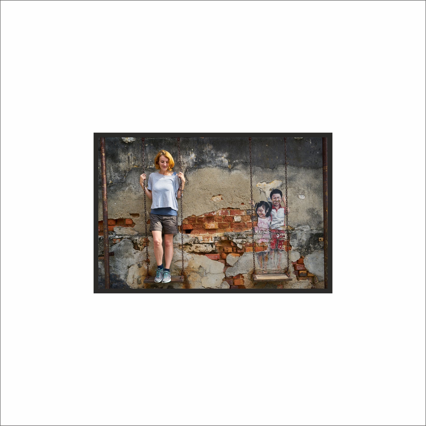 “Street Swing Story – Urban Art Moment” 🎨🖤