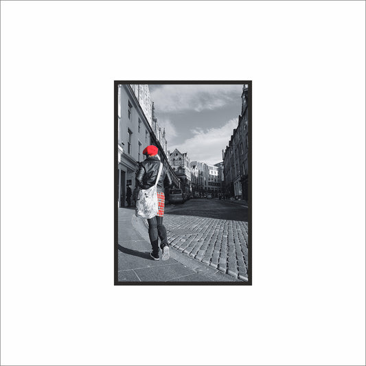 “Red Accent Walk – Urban Contrast Frame” ❤️🖤
