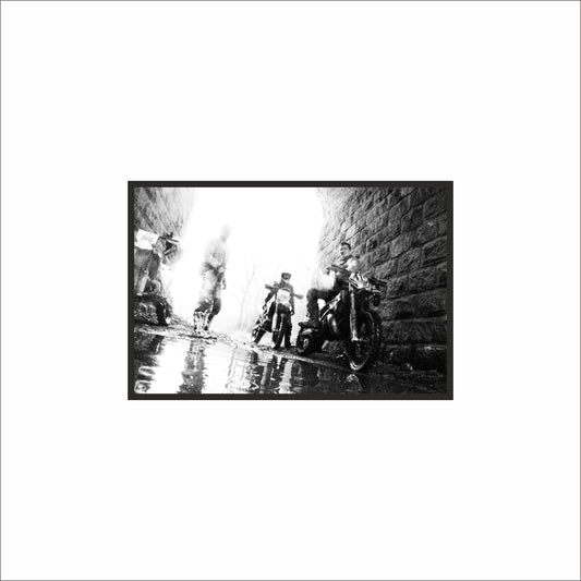 “Tunnel Riders Wall Art Photo Frame – Raw Motion Frame”