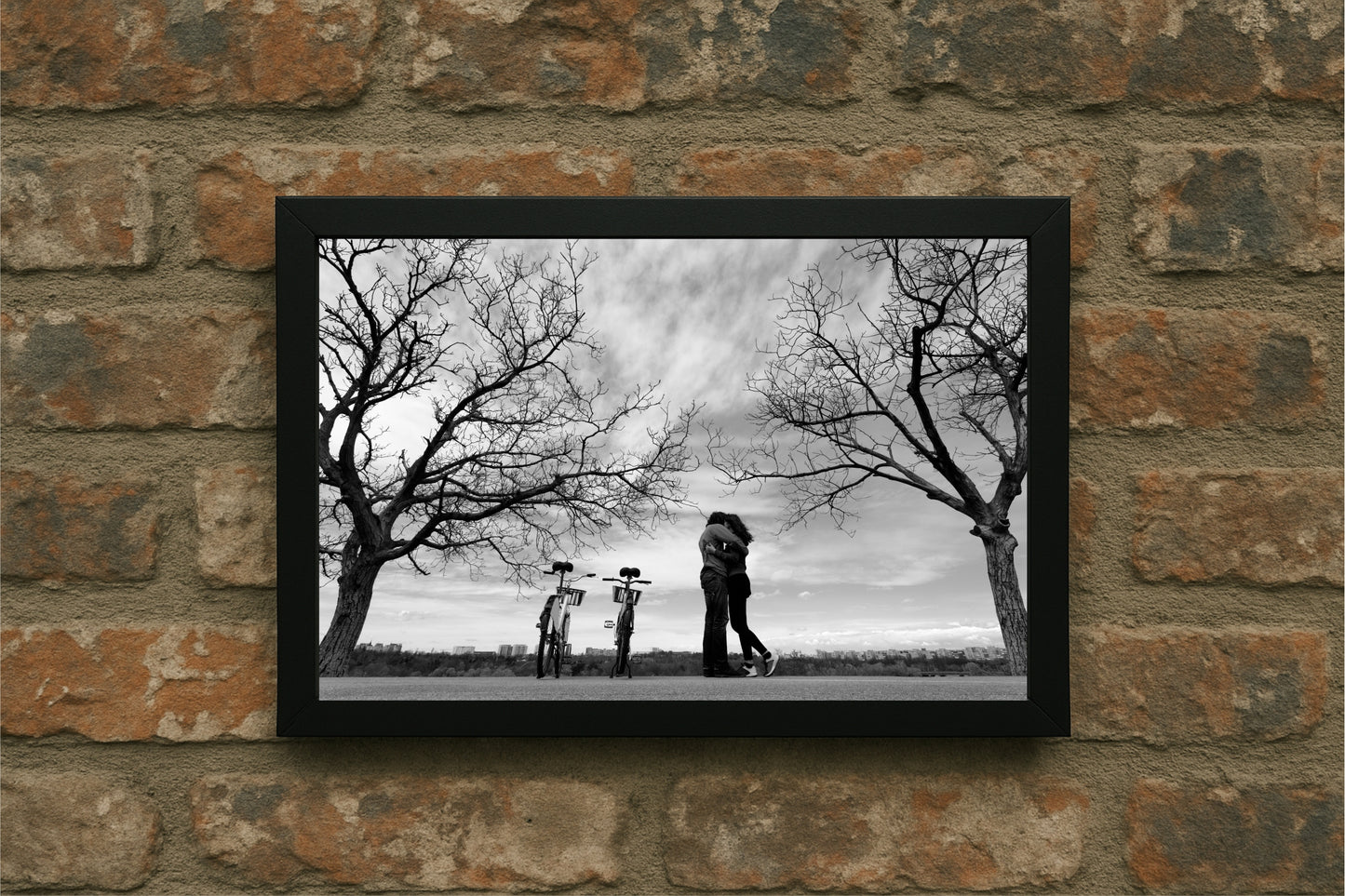 “Under Open Skies Wall Art Photo Frame – Timeless Love Frame”