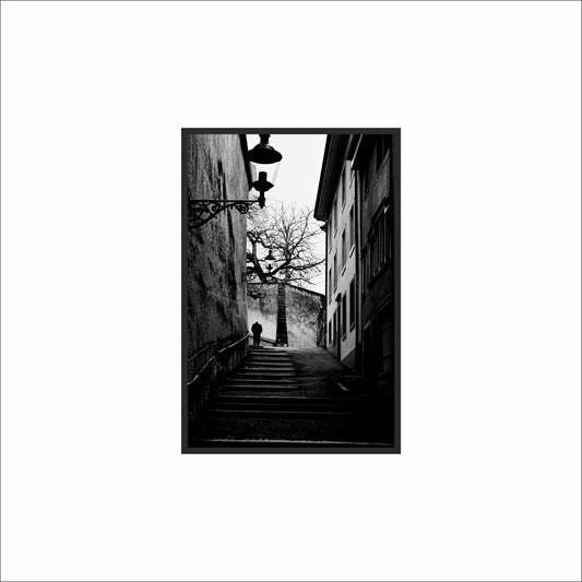 “Silent Steps – Alleyway Shadows Frame” 🖤🌙