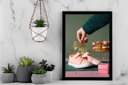 “Little Princess – Pink Crown Sneaker Art Frame” 👑👟✨