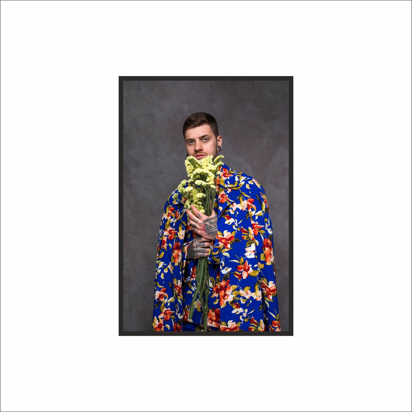“Floral Guard – Bold Portrait Art Frame” 🌺🖼️✨