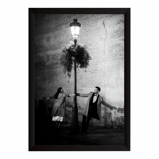 Romantic Black & White Street Lamp Wall Art | Vintage Couple Photography